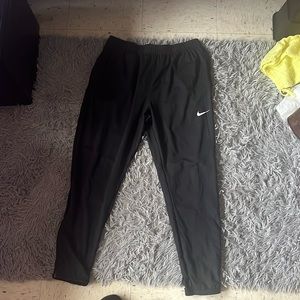 Black Nike dri-fit sweatpants, size L